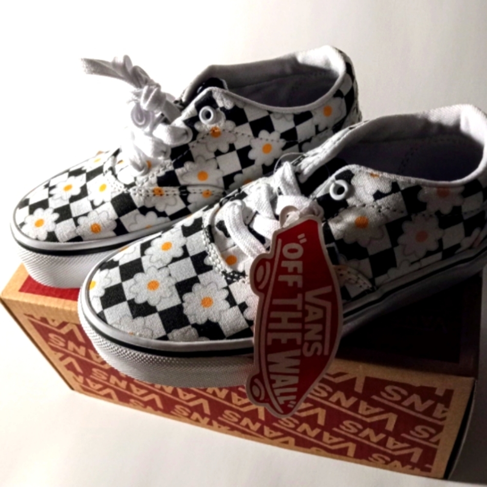 NIB - VANS - Girls' Size 11
